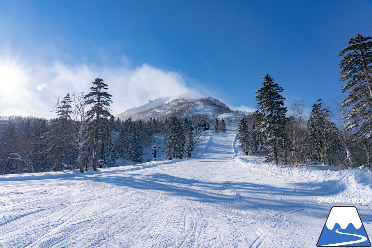 大雪山層雲峡・黒岳ロープウェイスキー場｜やっぱりここは別世界。標高1,520ｍのパウダーフィールド！